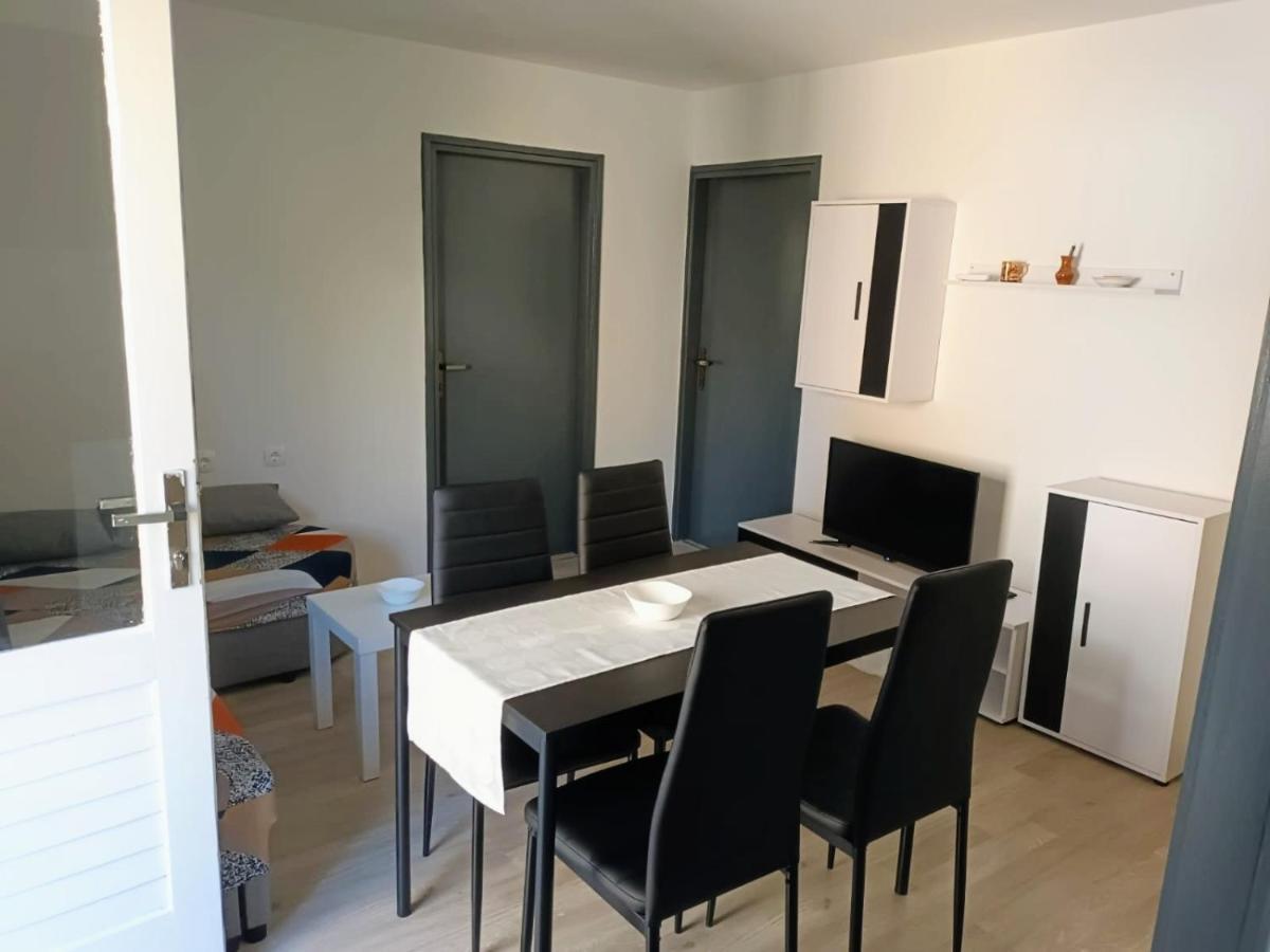 Apartment "None" Makarska Exterior foto